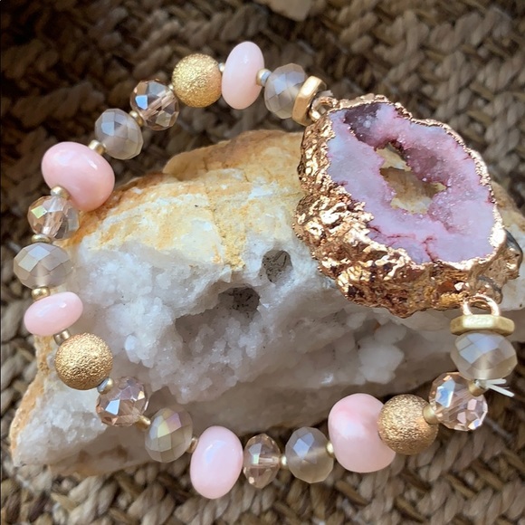 🌅14 K Rosy Authentic Druzy & Crystal🌅 - Picture 6 of 9